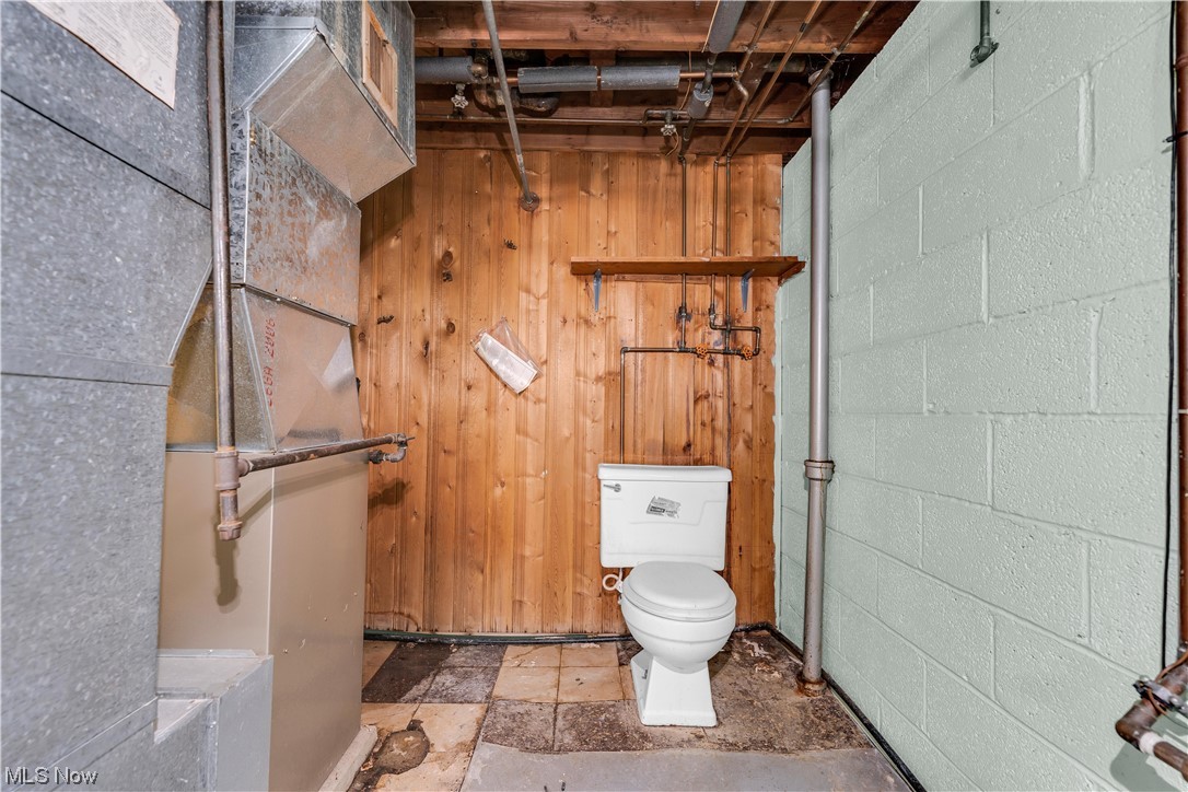 Suburban Dev Companys - Residential Lease