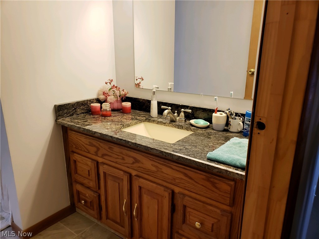 Lamont Urich 01 - Residential