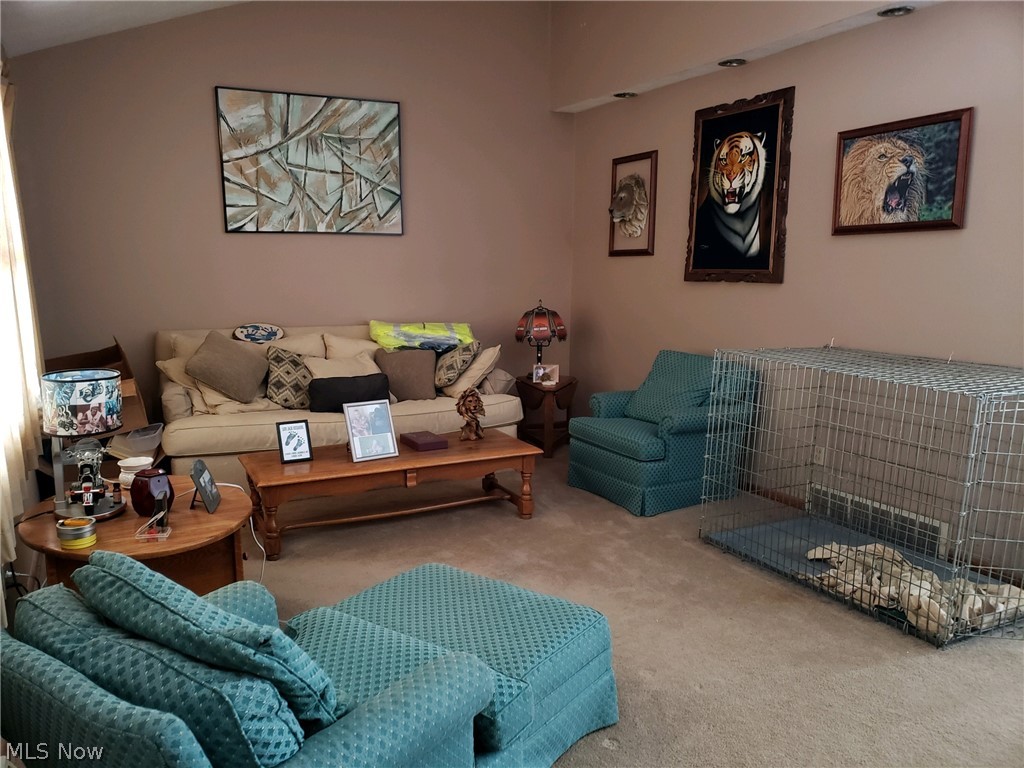 Lamont Urich 01 - Residential