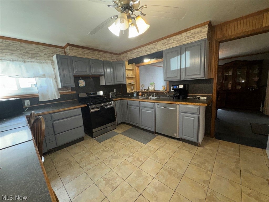 1415 Eleanor Drive