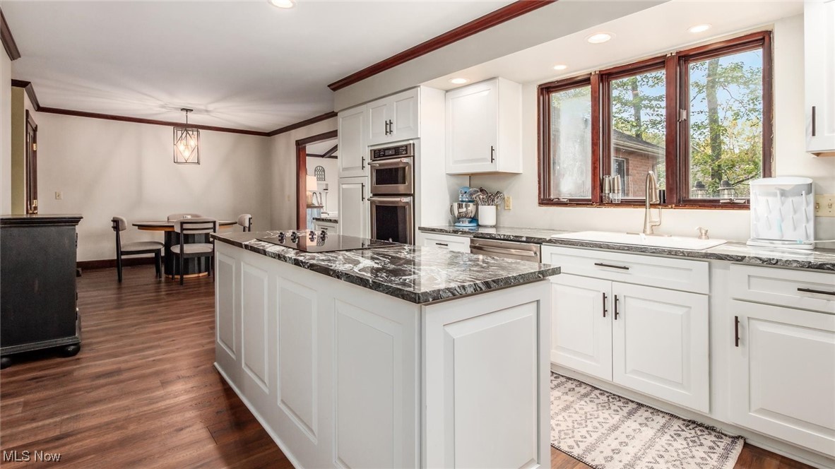 Laurel Ridge - Residential