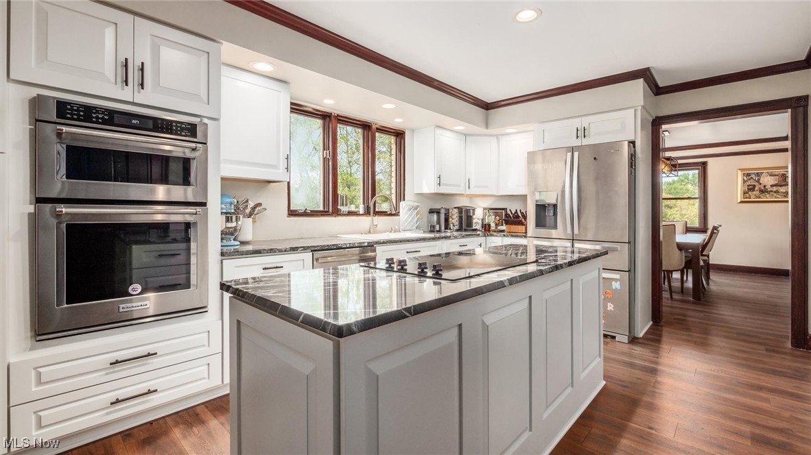 Laurel Ridge - Residential