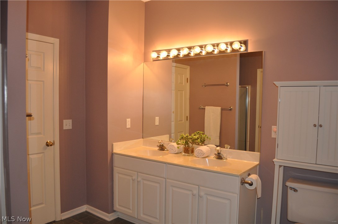 Woodhawk Club Condo 02 Ph V - Residential Lease