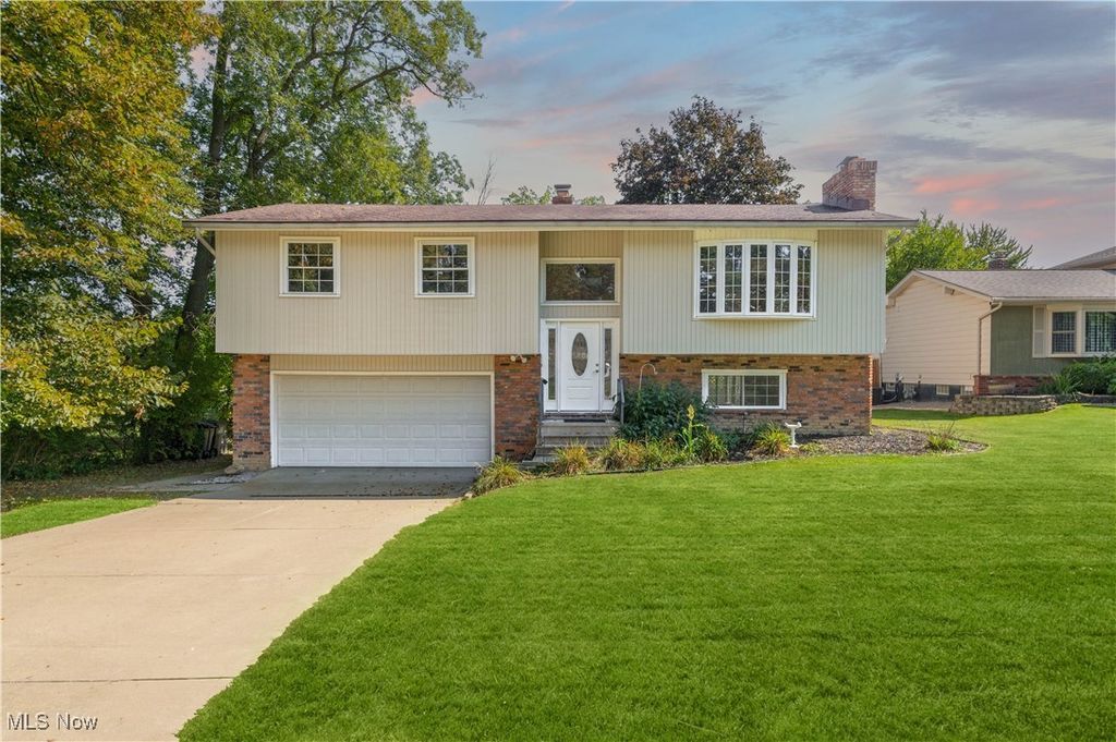 Photo of 399 Judita Drive, Brunswick, OH 44212 (MLS # 5175243)