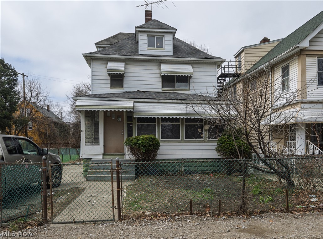686 E 92nd Street