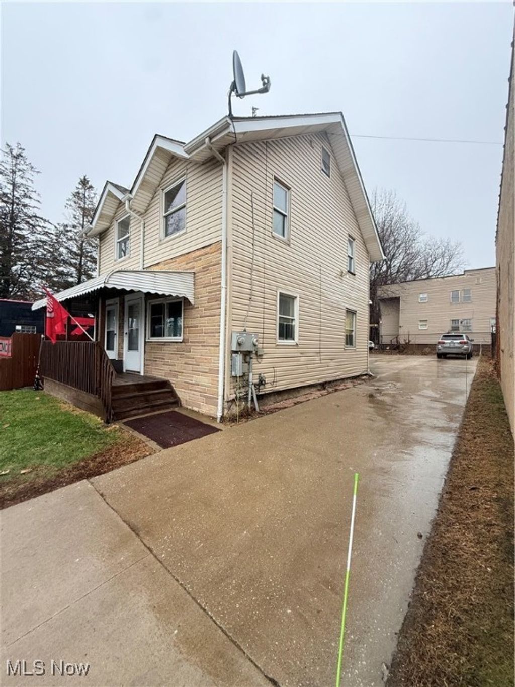 Photo of 1419 S Main Street, Akron, OH 44301 (MLS # 5178514)