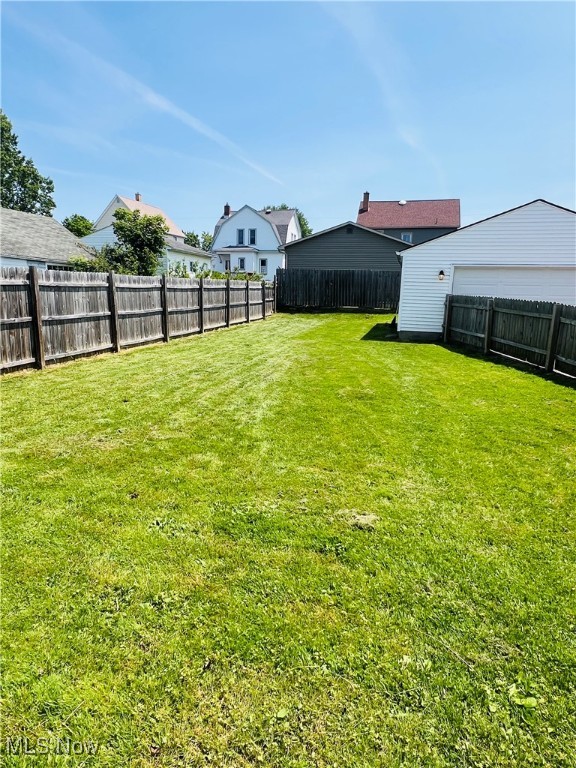 1041 Tod Avenue, Girard, Ohio image 22