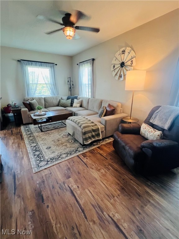 1041 Tod Avenue, Girard, Ohio image 3