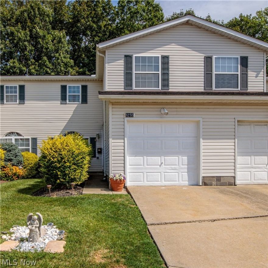 Exceptional condo both inside and out.  You'll enjoy entertaining in this great condo located in the newer section (built in 1995).  This unit has a lot of living space and features two outdoor area.   Laminate flooring in the foyer to the oak eat in kitchen and dining room.   The kitchen features all stainless appliances, natural light, sliding doors out to a private spacious deck and patio area.  First floor half bath and garage access by the front door. Three spacious bedrooms upstairs, large updated full bath and oak banister staircase, Lower level finished rec room its perfect for family fun and is carpeted and has a storage/mechanics room plus a laundry area.  New roof within the last 4 years.  Conveniently located between 615 and 306.  Well -maintained with many updates through out.