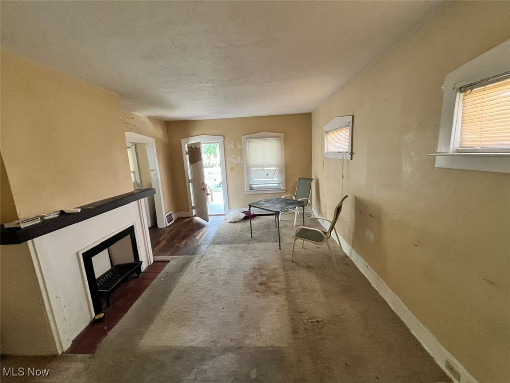 Denison-98th Street - Residential