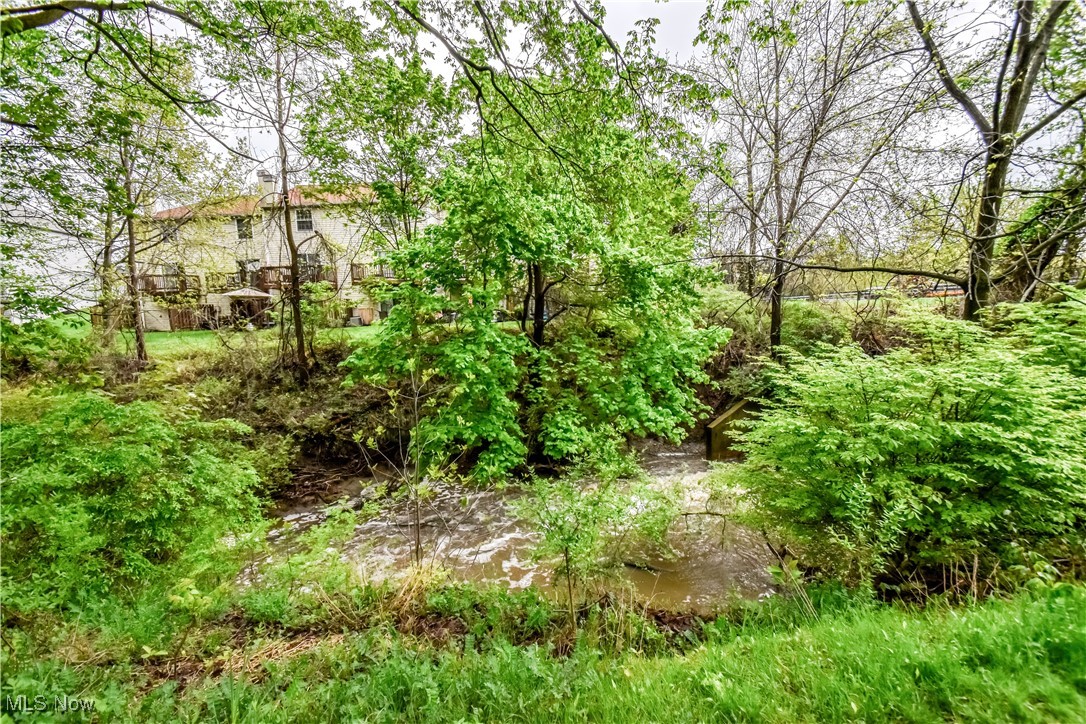 1240 Leeward Lane #A, Willoughby, Ohio image 16