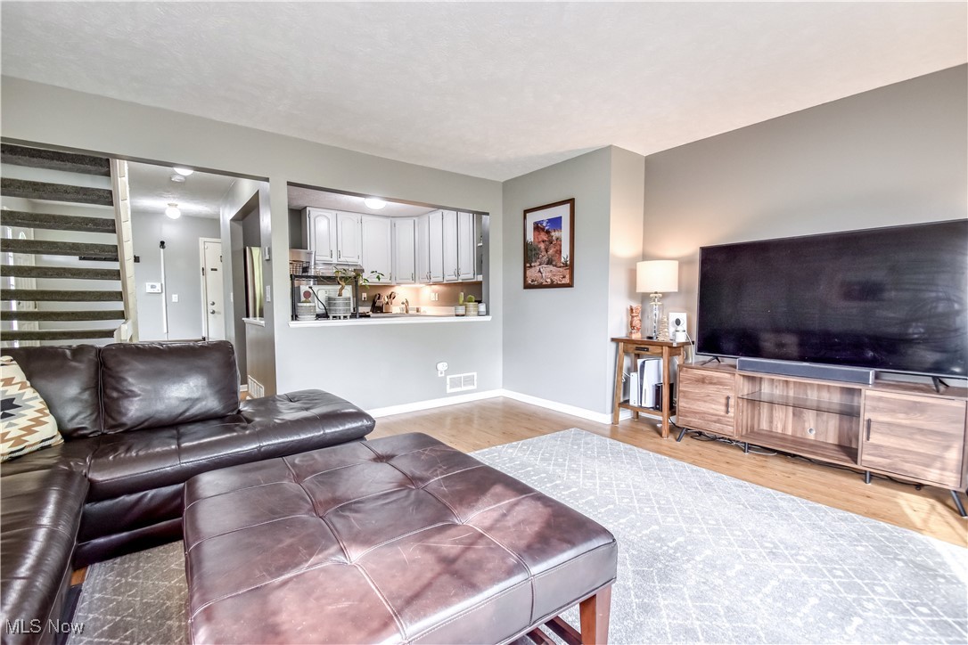 1240 Leeward Lane #A, Willoughby, Ohio image 24
