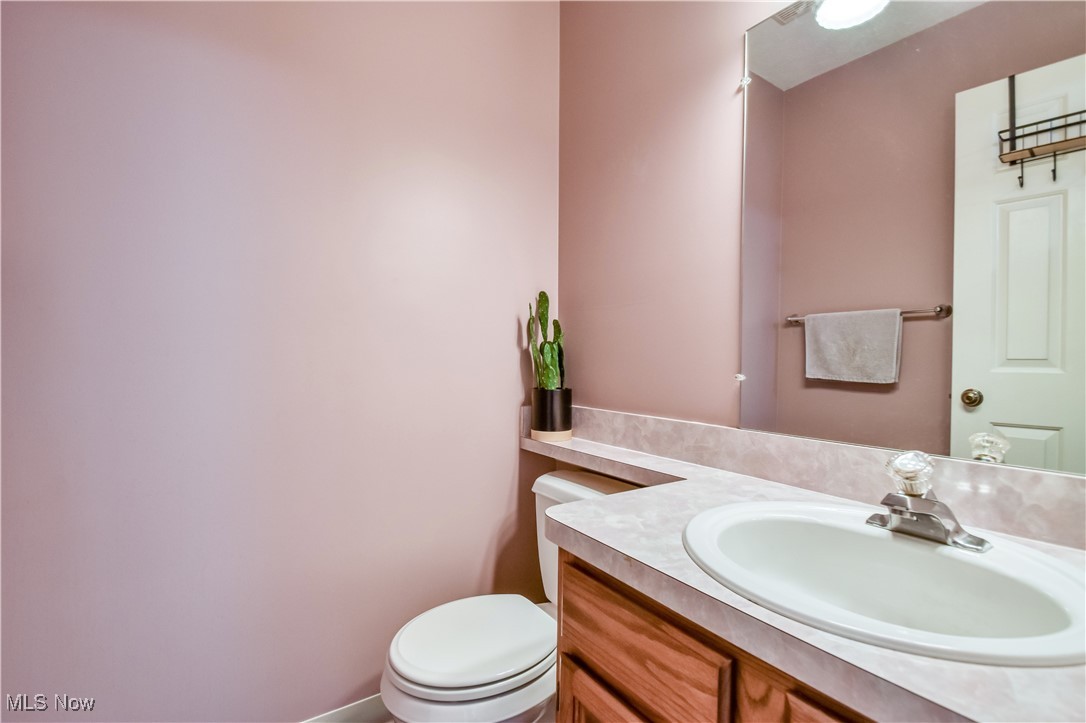 1240 Leeward Lane #A, Willoughby, Ohio image 4