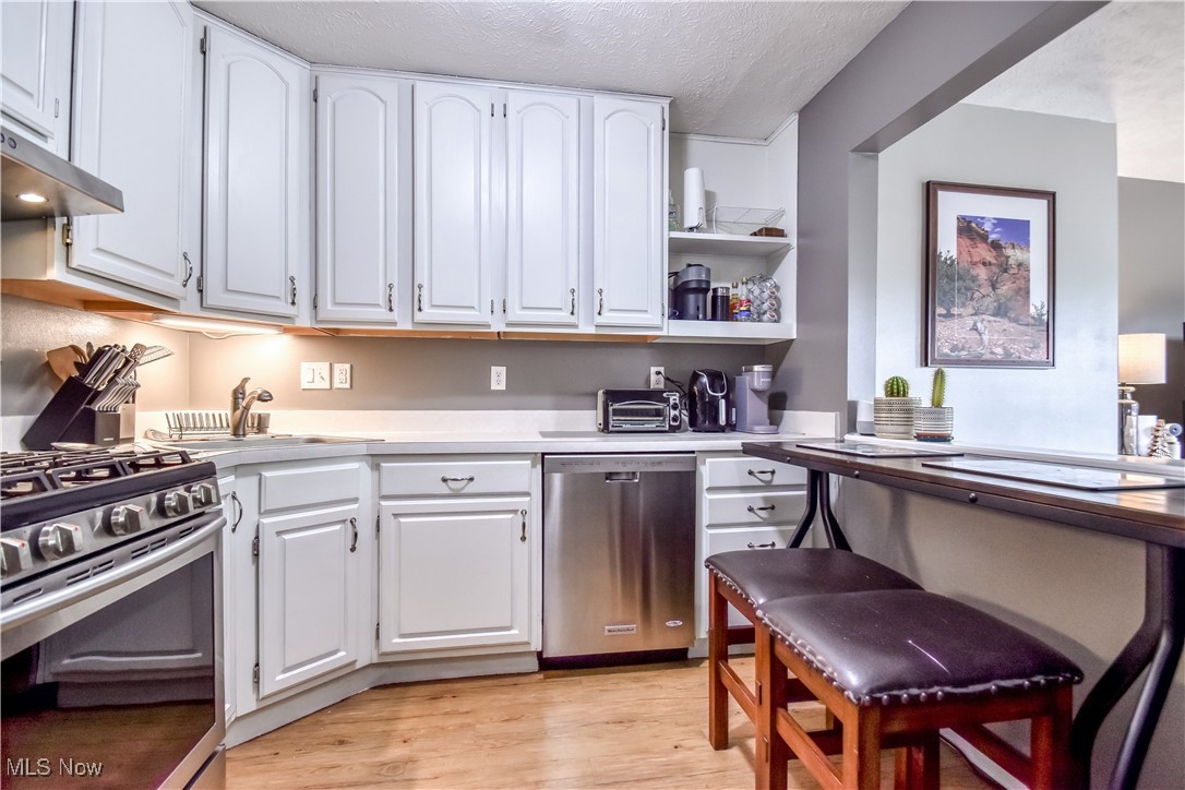 1240 Leeward Lane #A, Willoughby, Ohio image 3