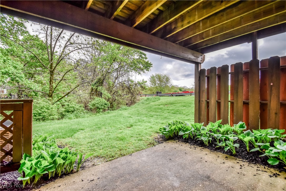 1240 Leeward Lane #A, Willoughby, Ohio image 33