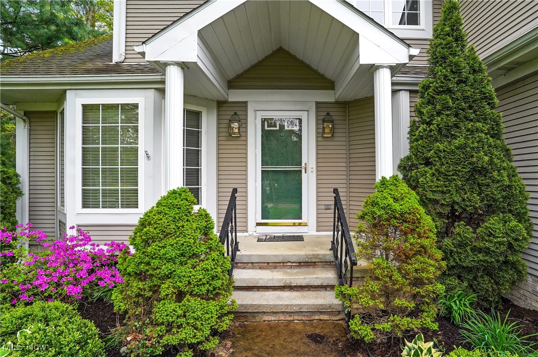 303 Greenway Drive, Chardon, Ohio image 2