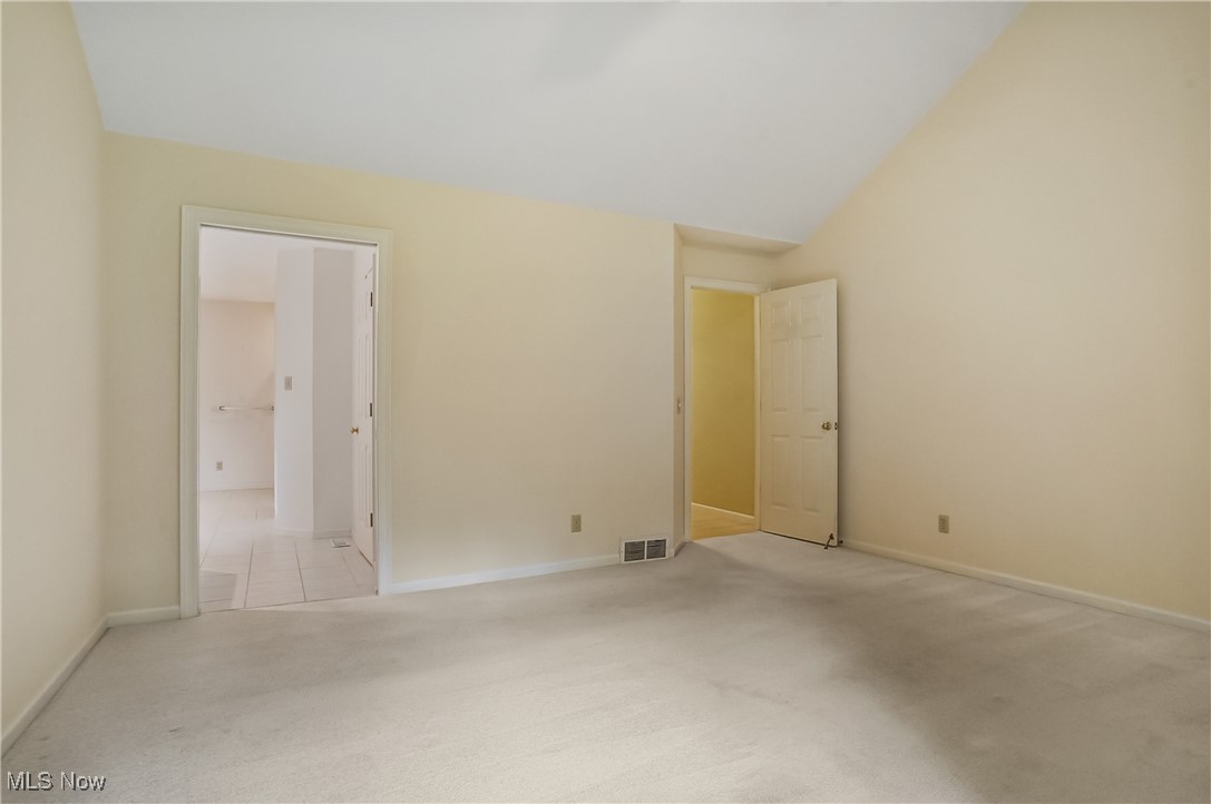 303 Greenway Drive, Chardon, Ohio image 25