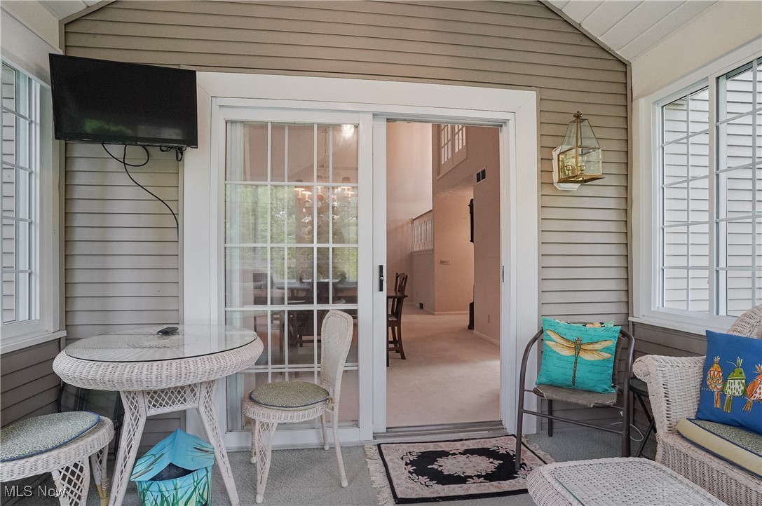 303 Greenway Drive, Chardon, Ohio image 19