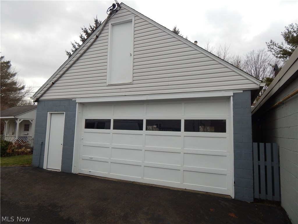 West Falls - Commercial Sale