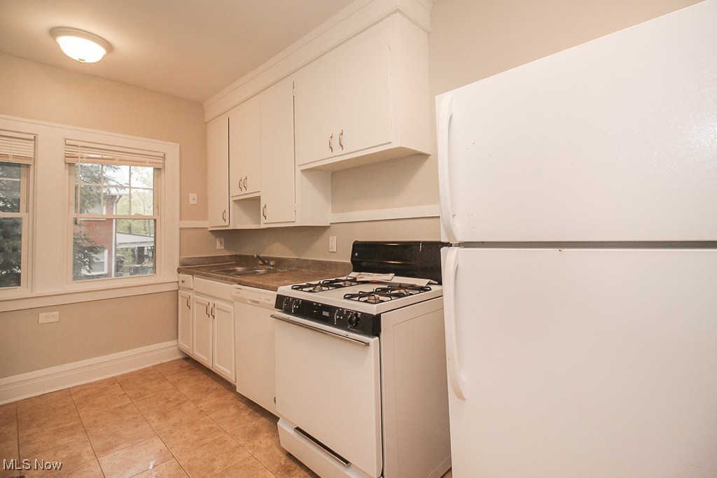 Uplands 02 - Residential Income