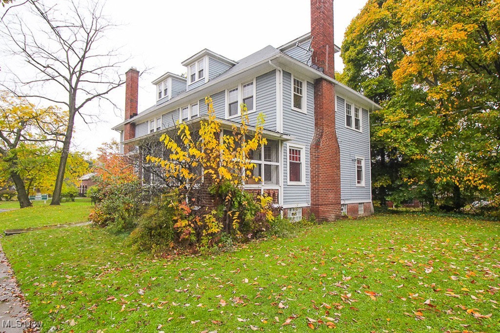 Uplands 02 - Residential Income