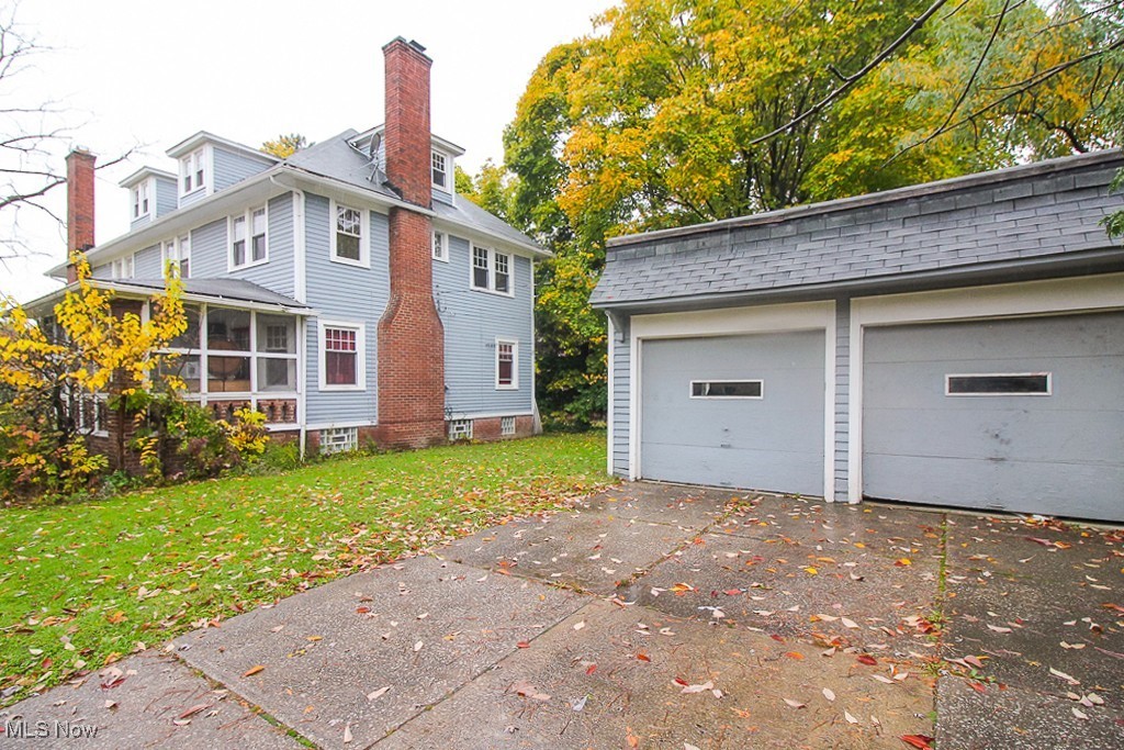 Uplands 02 - Residential Income