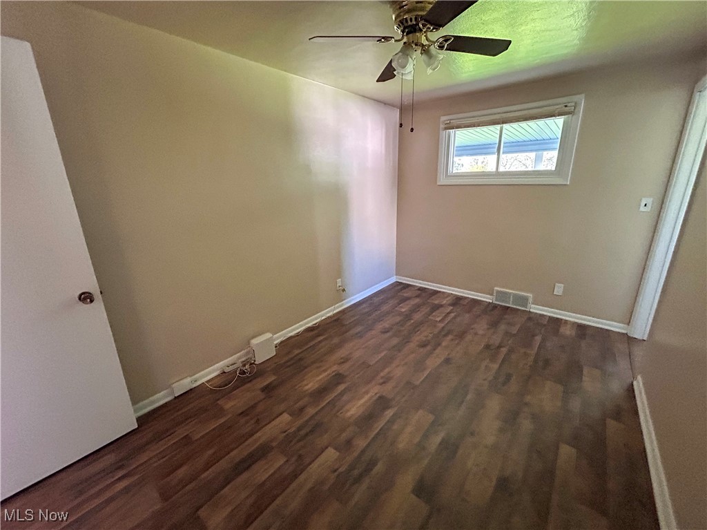 2466 Chaney Circle, Youngstown, Ohio image 8