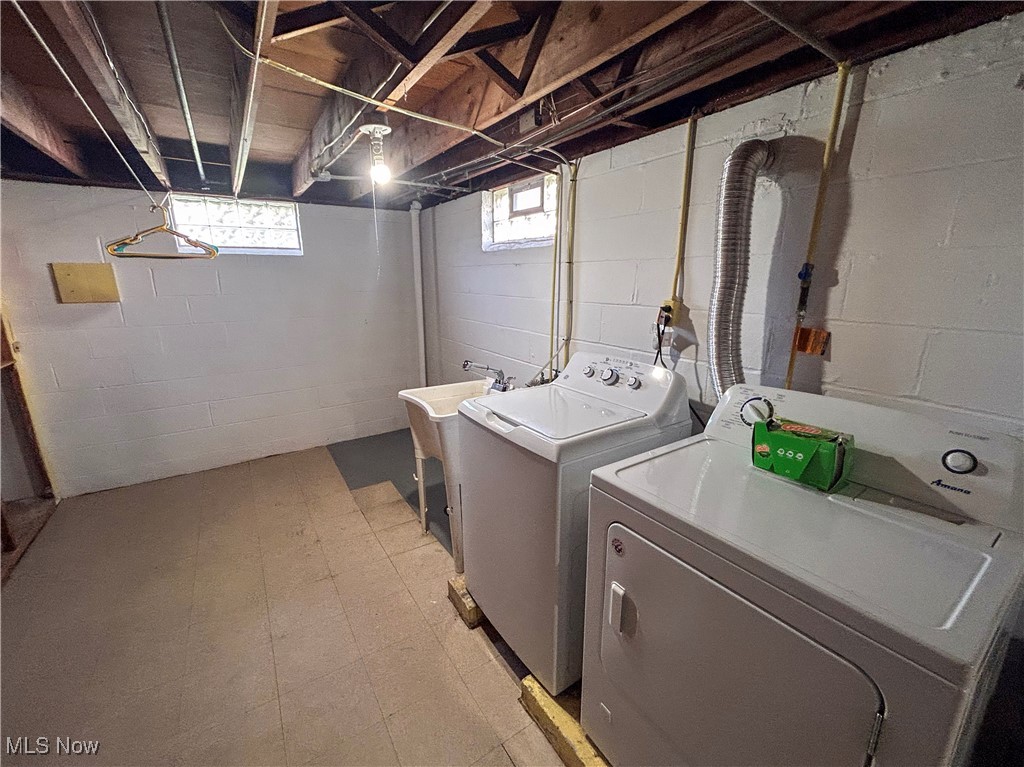 2466 Chaney Circle, Youngstown, Ohio image 17