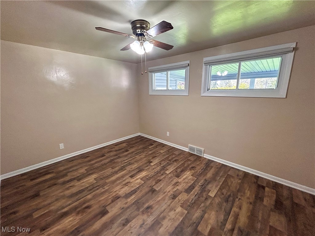 2466 Chaney Circle, Youngstown, Ohio image 12