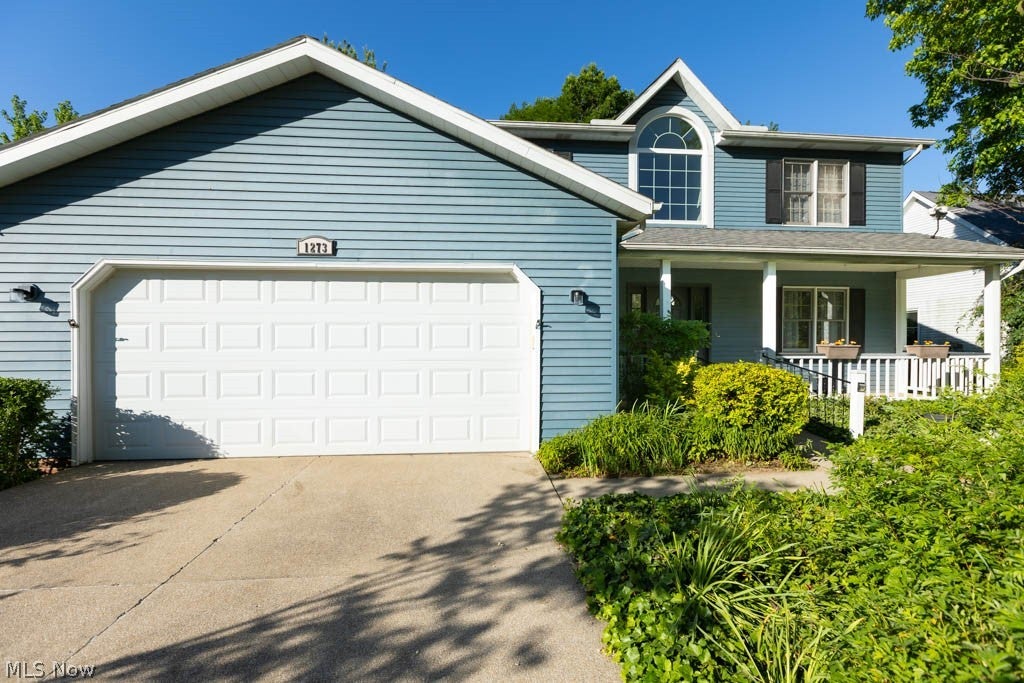 Photo of 1273 Sharonbrook Drive, Twinsburg, OH 44087 (MLS # 5216198)
