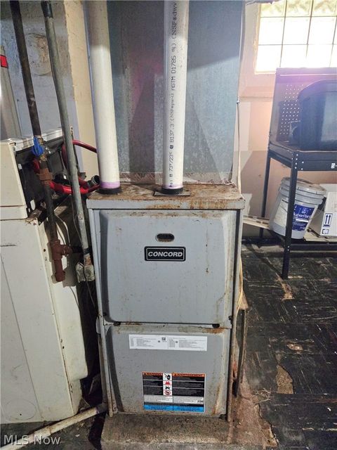 Tiny photo for 2125 W 81st Street, Cleveland, OH 44102 (MLS # 5204276)