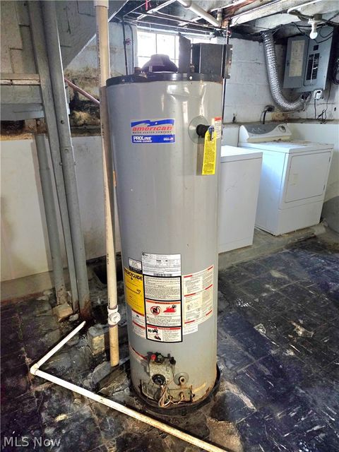 Tiny photo for 2125 W 81st Street, Cleveland, OH 44102 (MLS # 5204276)