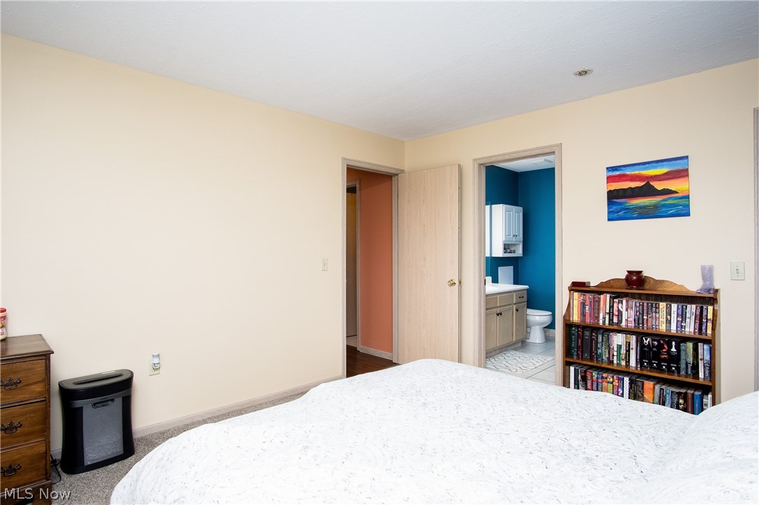 Brookledge Commons Condo Association - Residential