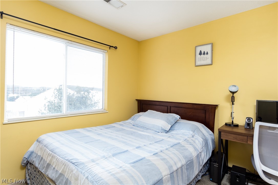 Brookledge Commons Condo Association - Residential