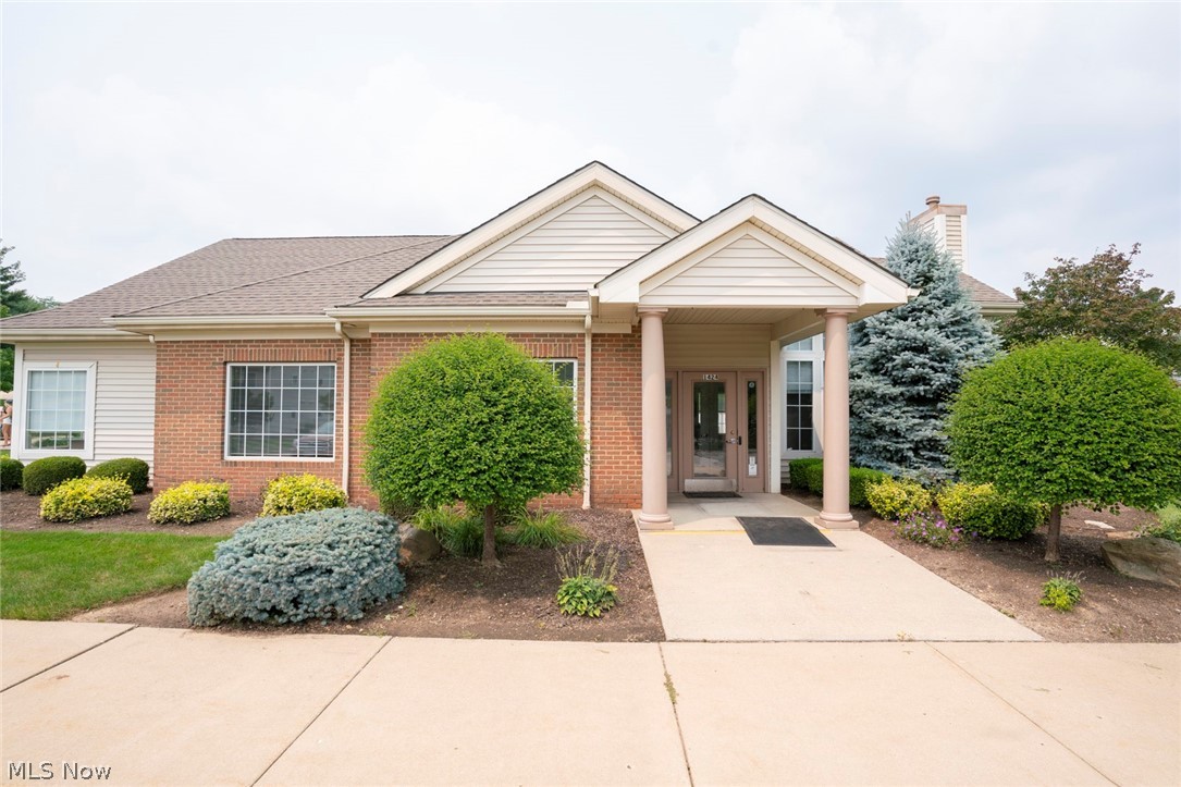 Brookledge Commons Condo Association - Residential