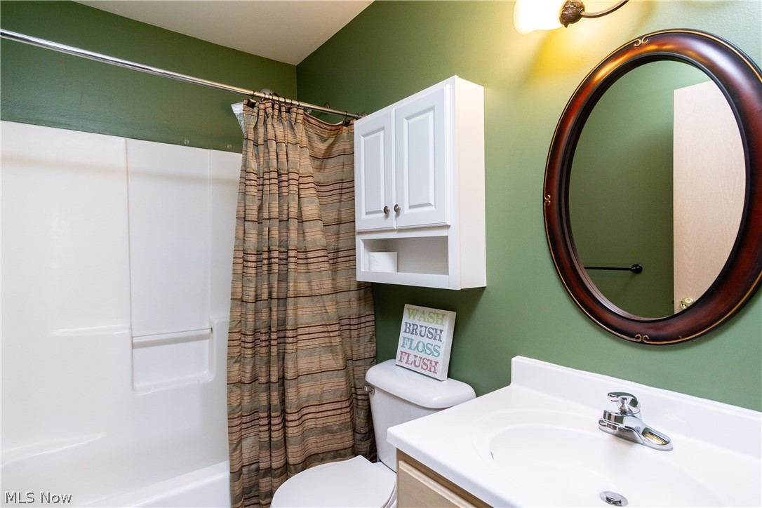 Brookledge Commons Condo Association - Residential