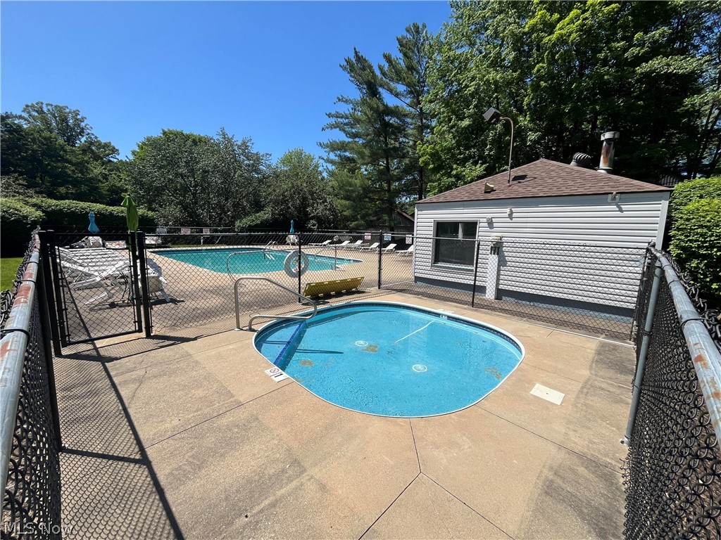 Pine Mill Ridge Condo - Residential