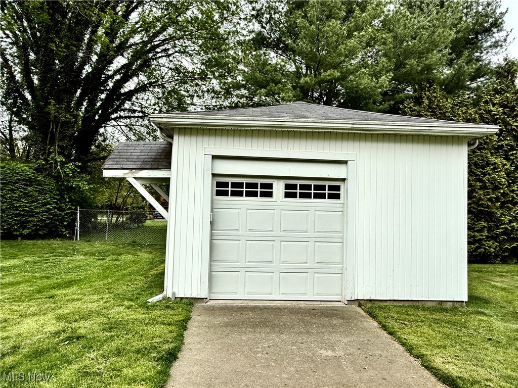 719 W Broad Street, Newton Falls, Ohio image 30
