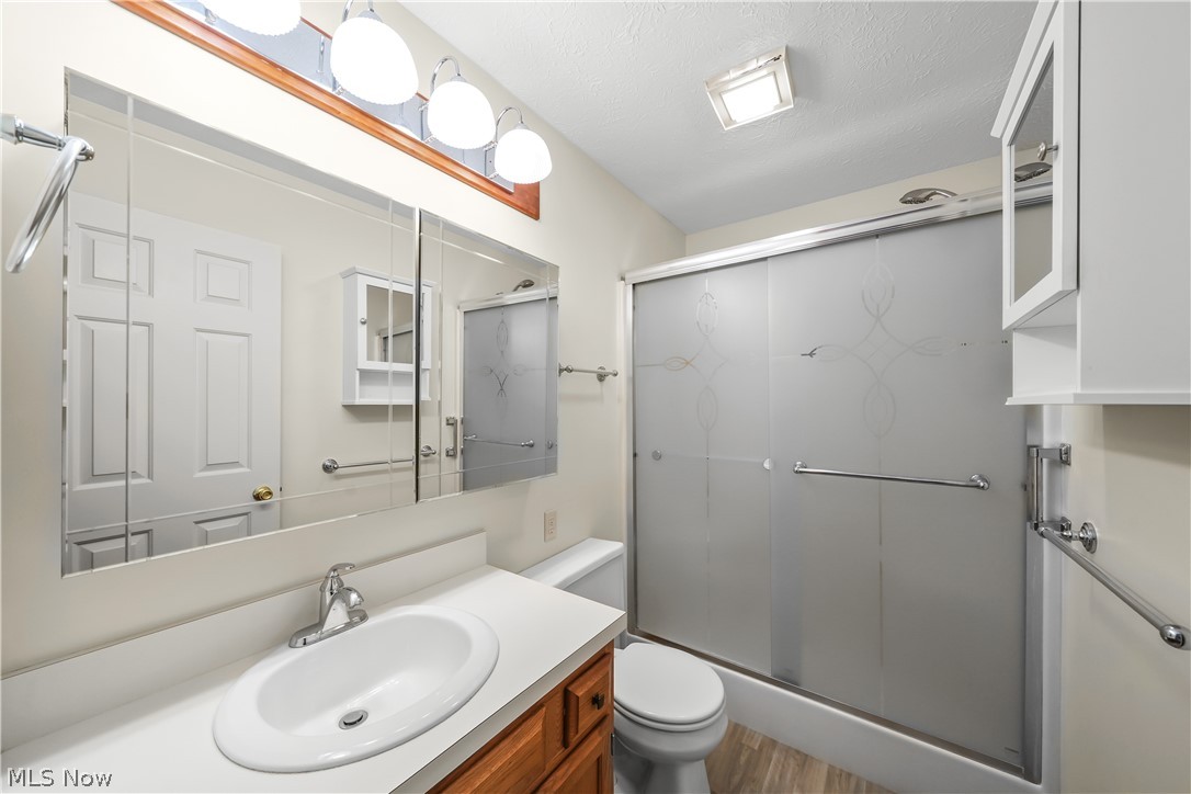 Avon Woods Condo Ph 07 - Residential