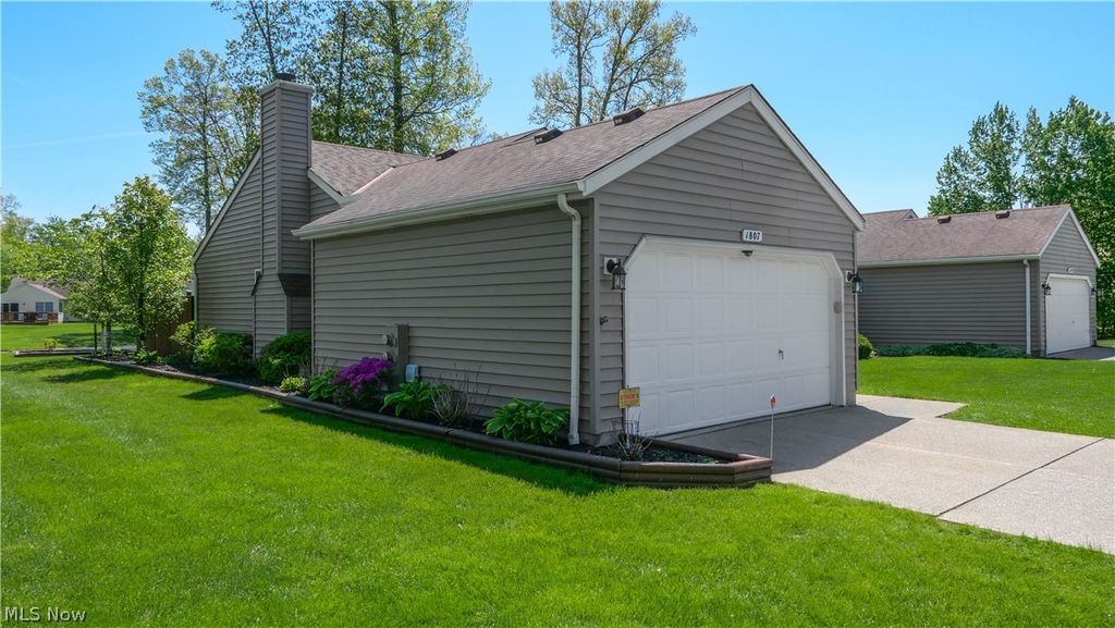 Photo of 1807 Sandalwood Drive, Avon, OH 44011 (MLS # 5193201)