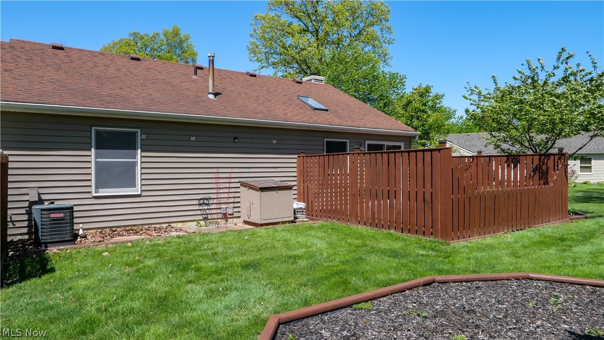 Avon Woods Condo Ph 07 - Residential