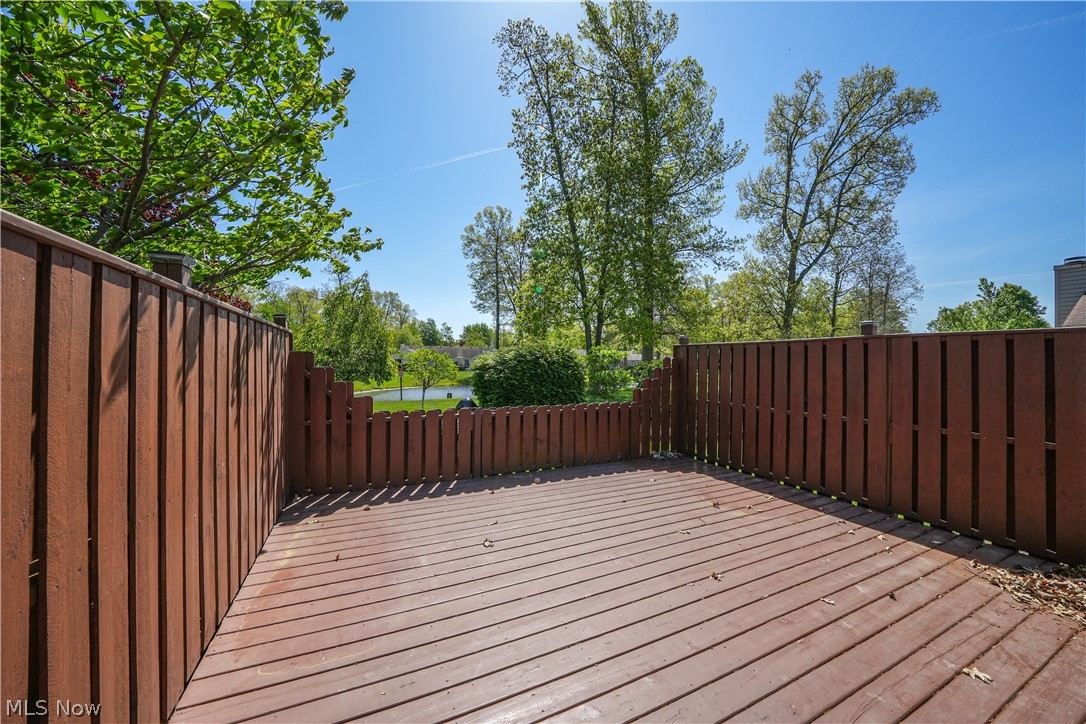 Avon Woods Condo Ph 07 - Residential