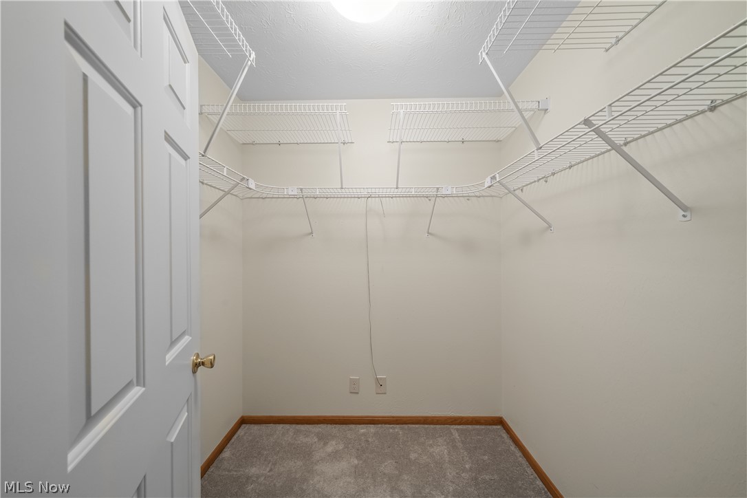 Avon Woods Condo Ph 07 - Residential