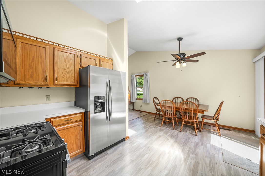 Avon Woods Condo Ph 07 - Residential