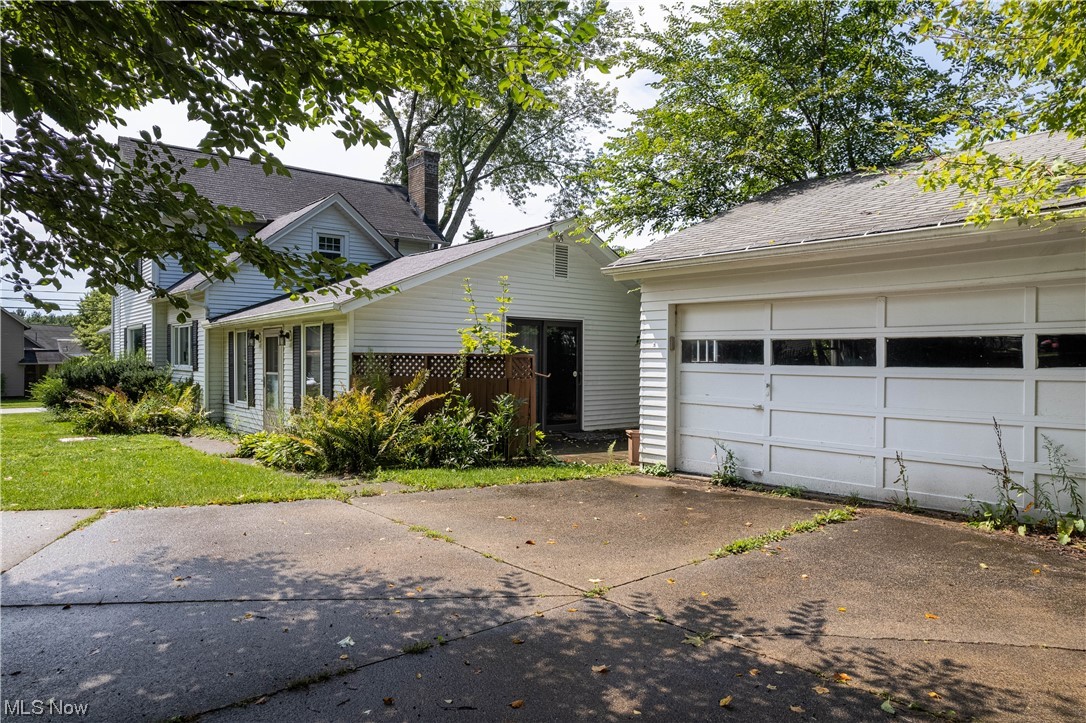 Sharon Center - Residential