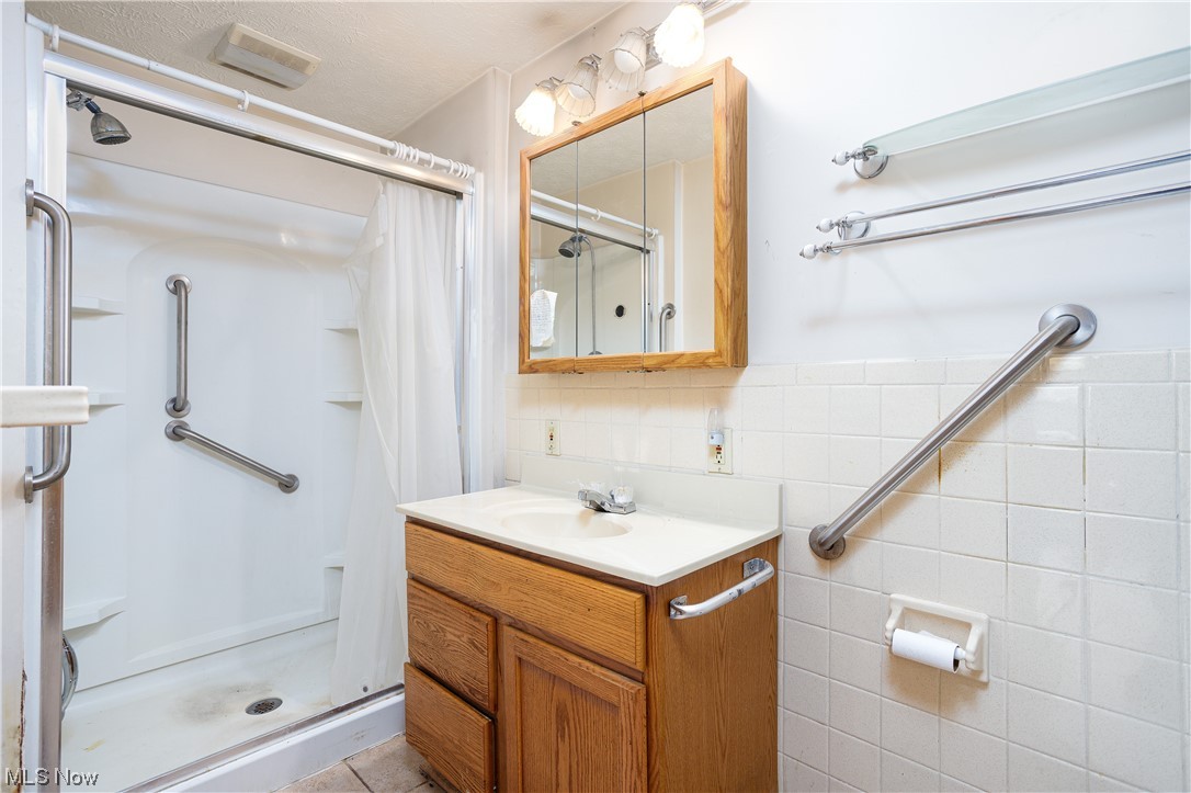 Sharon Center - Residential