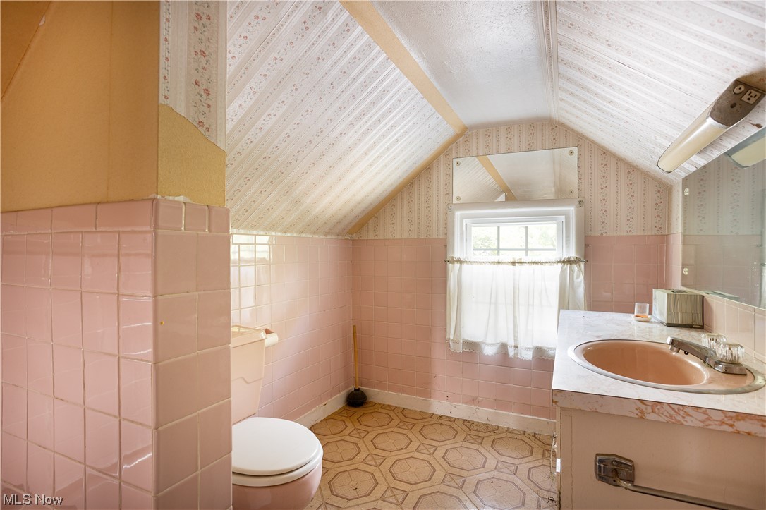 Sharon Center - Residential