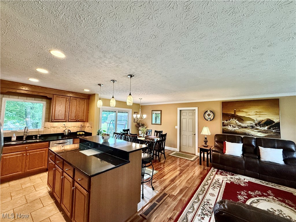 2381 Griffith Drive, Cortland, Ohio image 3