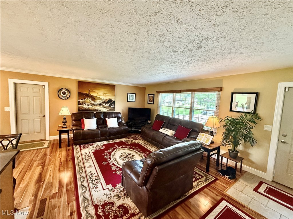 2381 Griffith Drive, Cortland, Ohio image 4