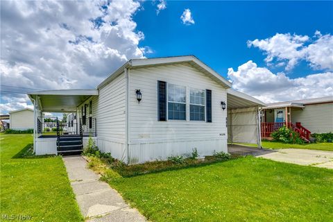 Tiny photo for 18592 Edwards Road #223, Doylestown, OH 44230 (MLS # 5221112)